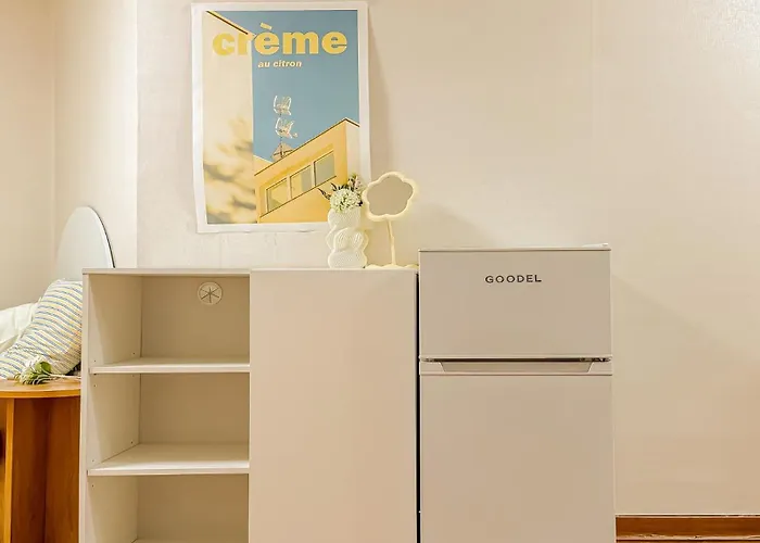 Appartement 304hongdae Station Area, Yeonnam, Hongdae Street, 15 Minutes From Itaewon, Single Accommodation, Fully Furnished *