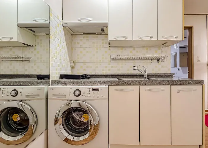 Appartement 304hongdae Station Area, Yeonnam, Hongdae Street, 15 Minutes From Itaewon, Single Accommodation, Fully Furnished *